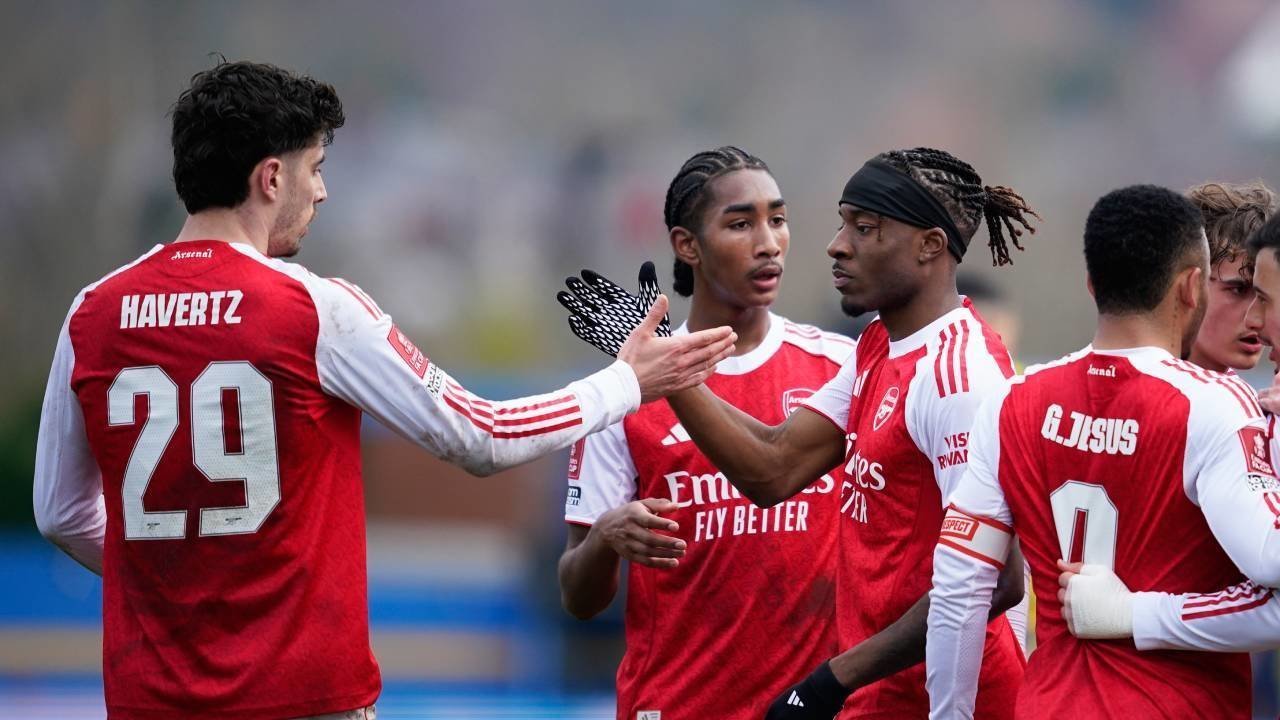 Arsenal Menang 2-1 atas Mansfield Town, Lolos ke Perempat Final FA Cup