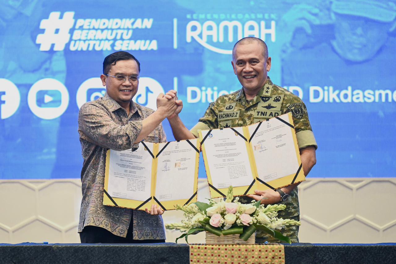 Kemendikdasmen Bersinergi dengan TNI AD Pulihkan Pendidikan di Wilayah Terdampak Bencana