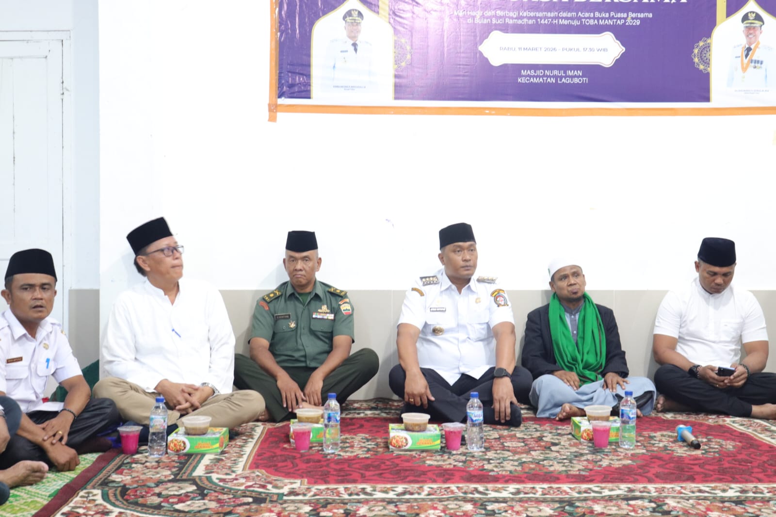 Buka Puasa Bersama di Laguboti, Bupati Toba: Baru Saya Tahu Ada Masjid di Sini