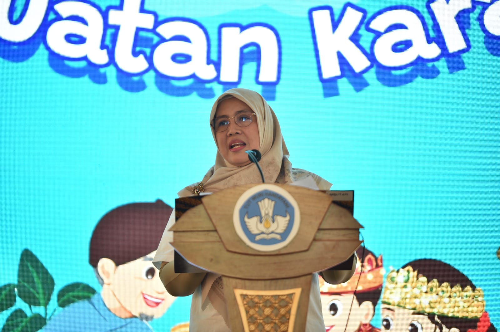 Hadapi Adiksi Gawai, Kemendikdasmen Dorong Keluarga Luangkan Satu Jam Berkualitas Bersama Anak