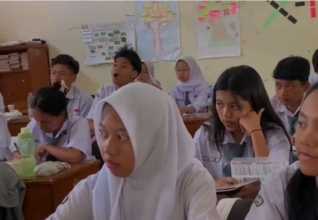 Kepala Dinas Pendidikan Purwanto Tingkatkan Literasi Menulis Tangan di Sekolah Bandung
