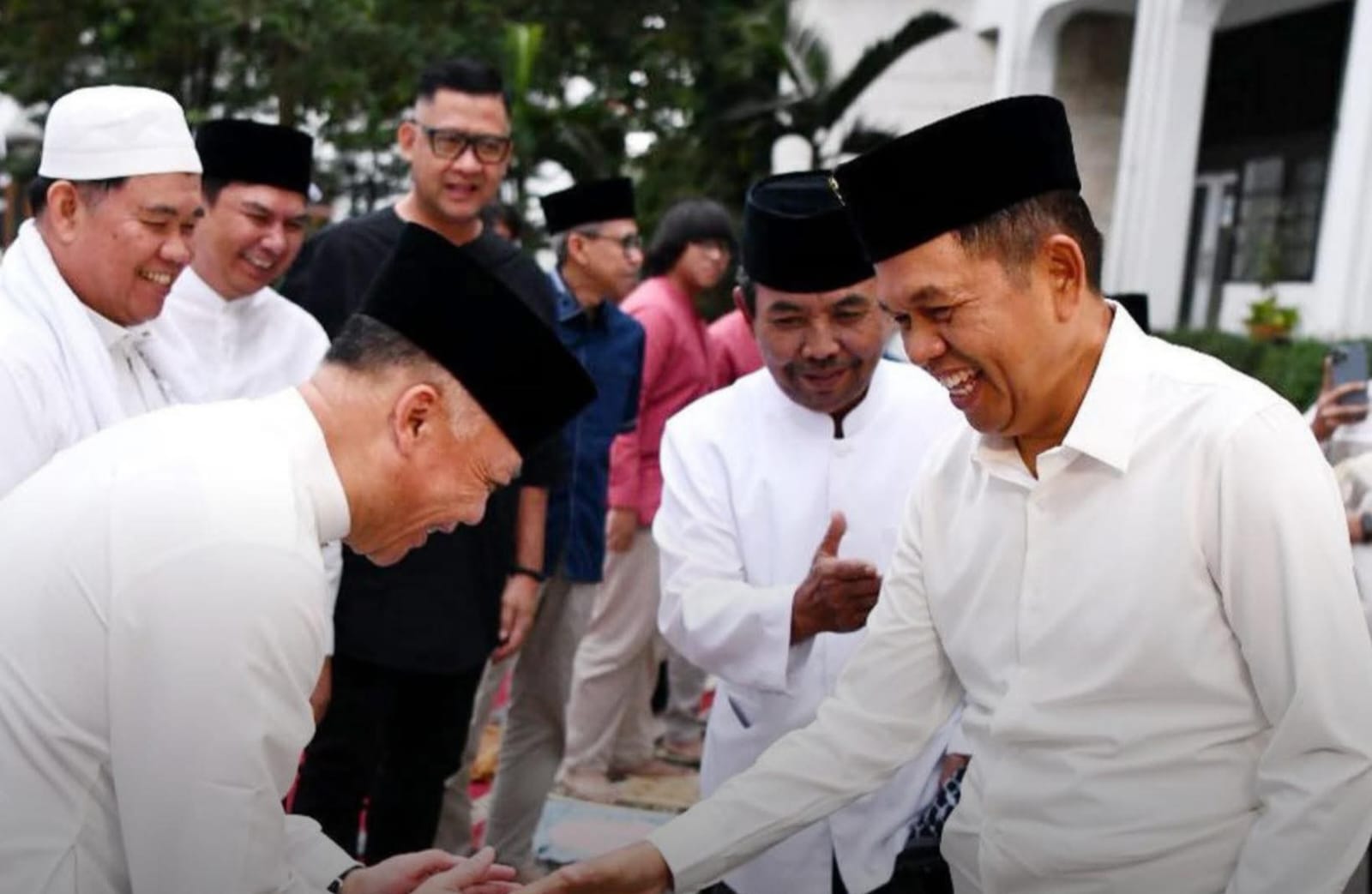 KDM Sampaikan Permohonan Maaf kepada Warga Jawa Barat di Momen Idulfitri 1447 H