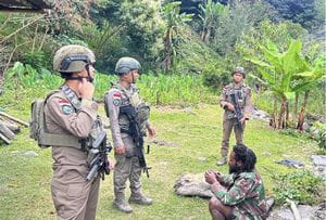 Patroli Humanis Satgas Damai Cartenz 2026 Hidupkan Suasana Distrik Muara