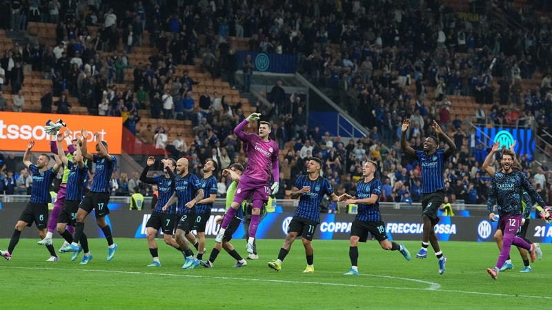 Inter Bungkam Cagliari 3-0, Scudetto Kian Dekat