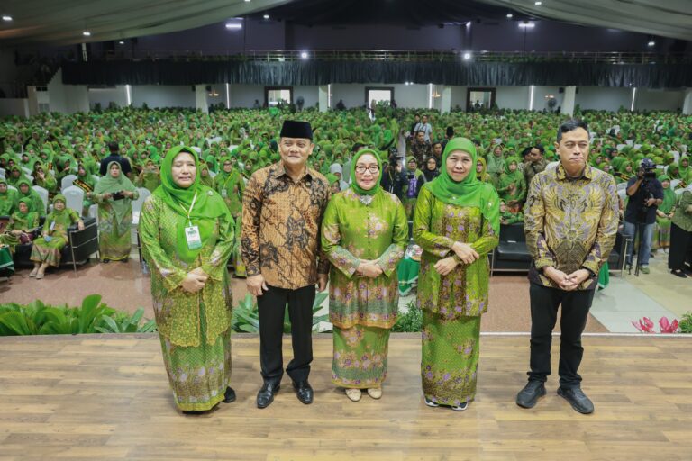 Muslimat NU Jateng Kukuhkan 400 Paralegal, Siap Dampingi Hukum kepada Masyarakat