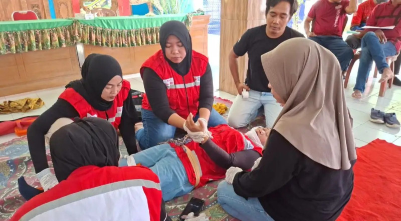 Relawan SIBAT Puger Wetan Ikuti Pelatihan Pertolongan Pertama Dasar, Perkuat Kesiapsiagaan Bencana