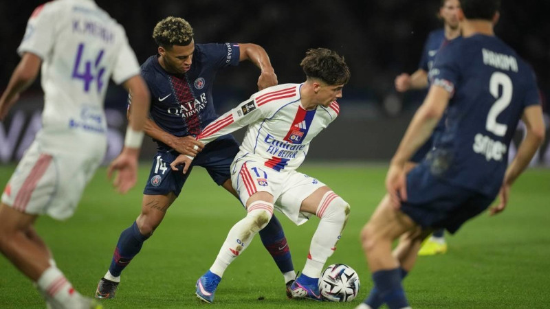 PSG Tumbang 1-2 dari Lyon, Persaingan Gelar Ligue 1 Makin Panas