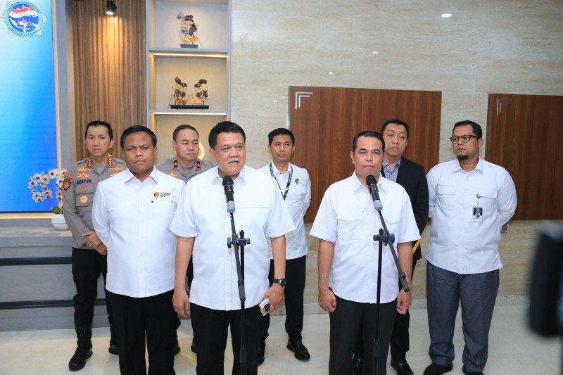 Polri dan Kementerian Haji Bentuk Satgas Penanganan Haji-Umrah Ilegal