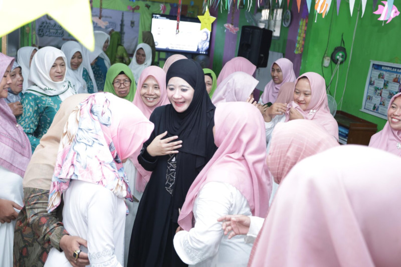 Nawal Yasin Tulis Pesan Inspiratif pada Halalbihalal IGPAUD Muslimat NU Kaliwungu