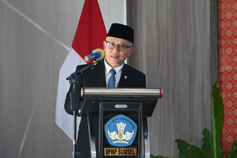 Wamendikdasmen: Bahasa Indonesia Pemersatu Bangsa dan Kunci Ilmu Pengetahuan