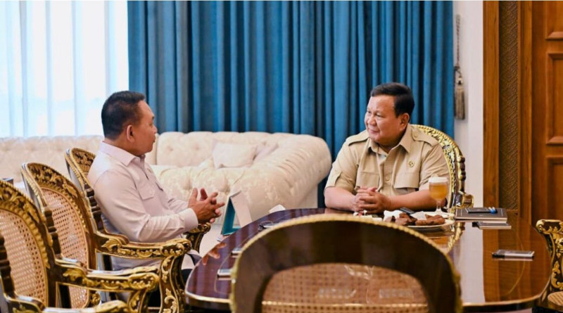 Presiden Prabowo Bahas Strategi Pertahanan Nasional Bersama Dudung di Istana Merdeka
