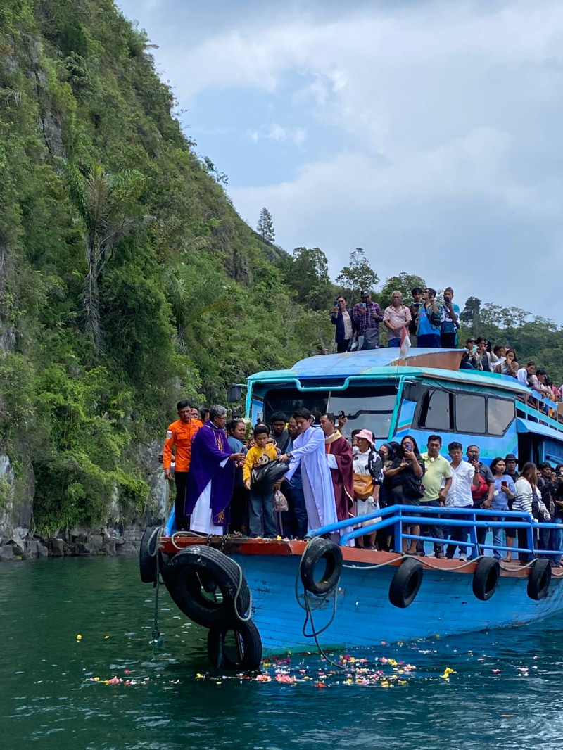 Pencarian Frater Christopher Rustam di Danau Toba Resmi Dihentikan