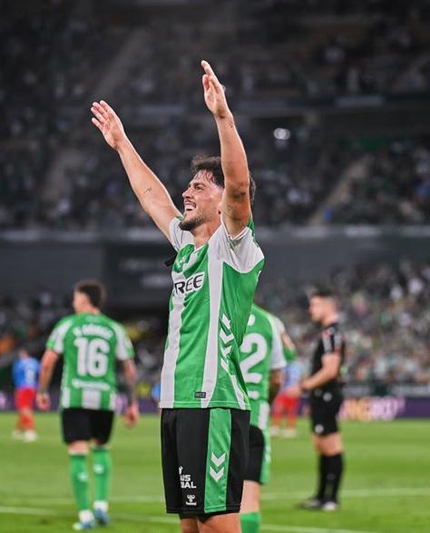 Real Betis Jaga Asa ke Liga Champions Usai Tekuk Elche CF 2-1