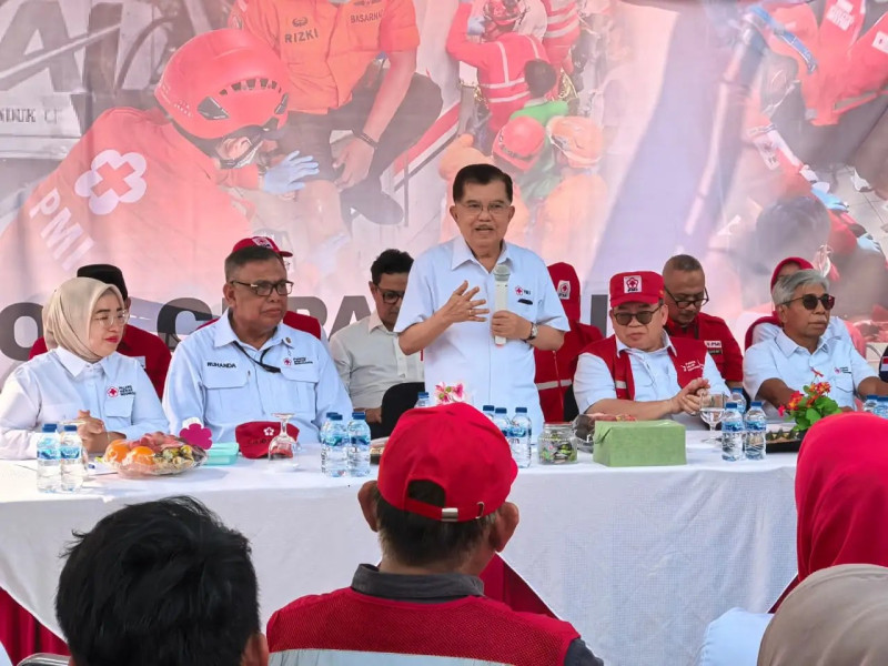 Jusuf Kalla Apresiasi Kinerja Relawan PMI dalam Penanganan Kecelakaan Kereta di Bekasi