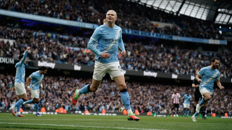 Manchester City Bungkam Brentford 3-0, Persaingan Gelar Premier League Kian Memanas