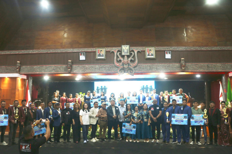 Wakil Bupati Taput Buka Festival Trio Batak 2026, Tekankan Mental Pantang Menyerah
