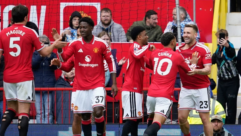 Manchester United Kunci Posisi Tiga Usai Tundukkan Nottingham Forest 3-2