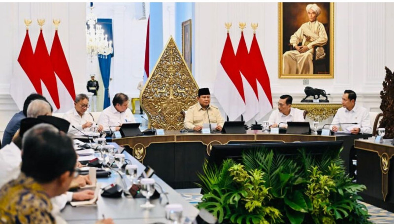 Pemerintah Bahas Stabilitas Ekonomi, OJK Soroti Tekanan Global terhadap Pasar Modal