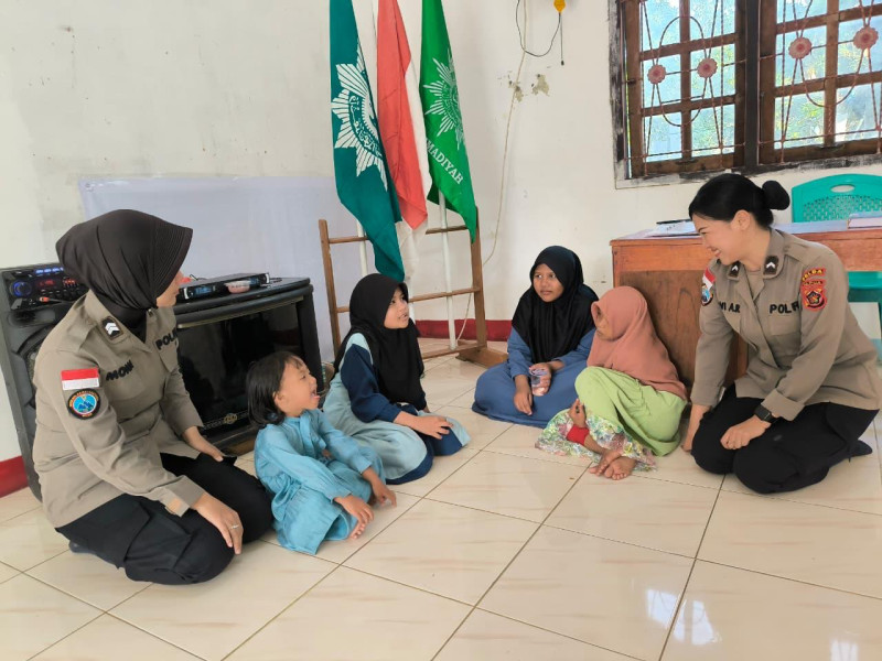 Satgas Damai Cartenz 2026 Gelar Bakti Sosial di Keerom, Tebar Kepedulian untuk Anak-Anak Papua