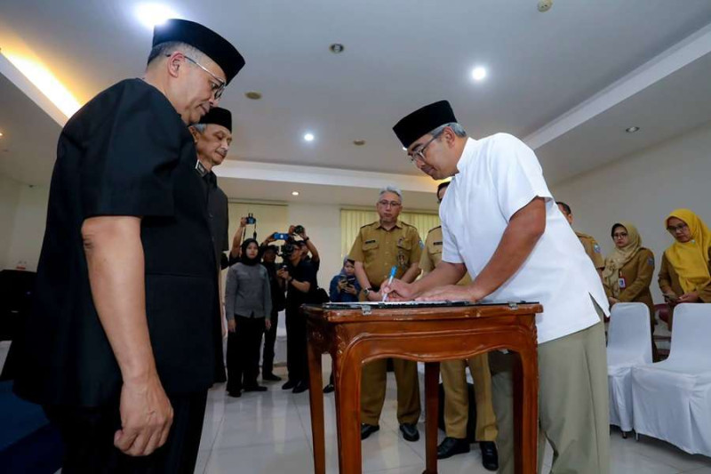 Ekonomi Bandung Tumbuh 5,76 Persen, Wali Kota Farhan Ingatkan Ancaman Inflasi