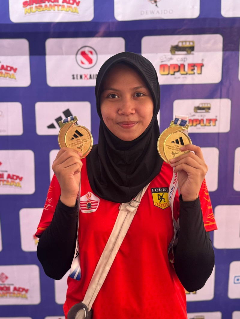 Bripda Salma Aulia Borong Dua Medali Emas di Turnamen Karate Internasional 2026