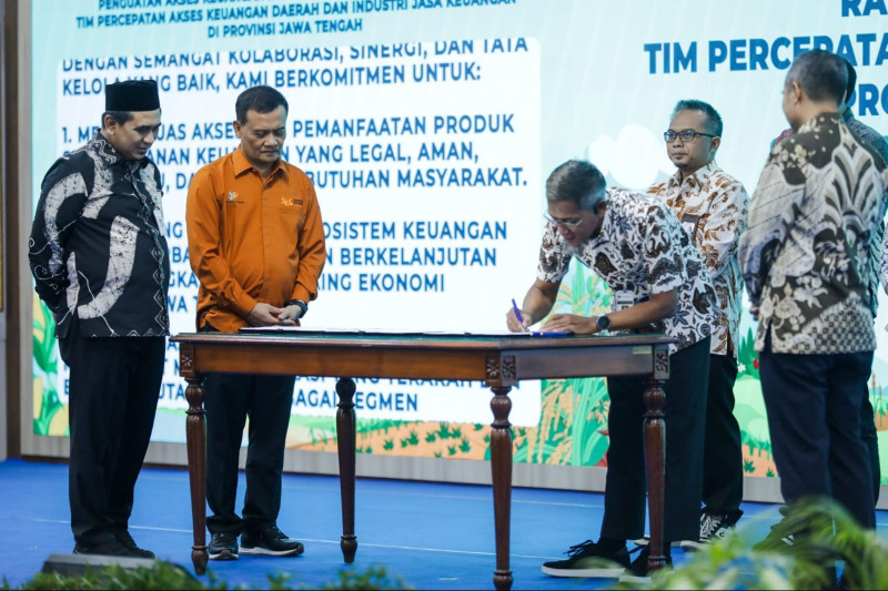 Jateng Gencarkan Literasi Keuangan hingga Desa, Cegah Pinjol Ilegal dan Judi Online