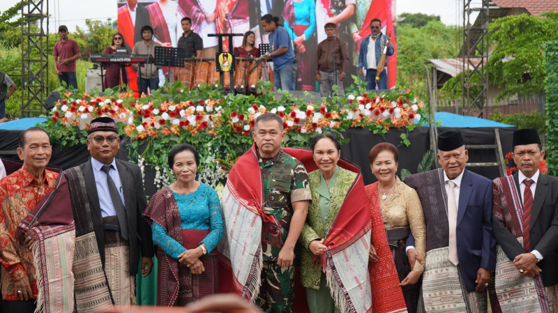 KSAD Jenderal TNI Maruli Simanjuntak Tinjau Program Bakti TNI AD untuk Rakyat