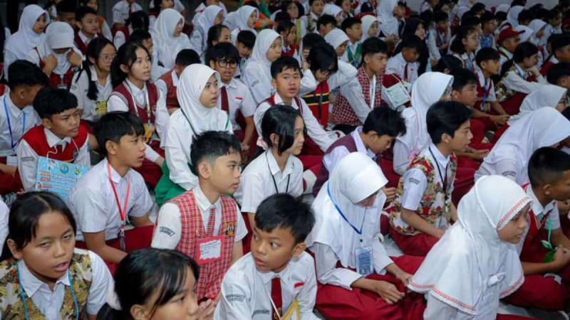 Sekda Bandung Tinjau MPLS, Tekankan Sekolah Ramah Anak dan Bebas Perpeloncoan