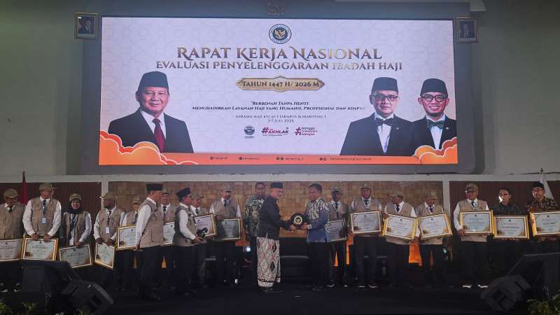 Polri Raih Penghargaan dari Kementerian Haji dan Umrah RI atas Dukungan Penyelenggaraan Haji 2026