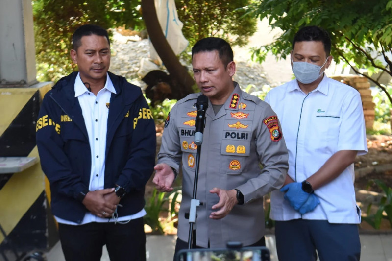 Polri Limpahkan Tersangka Kasus Dugaan Korupsi dan Barang Bukti ke Kejaksaan Agung, Pengamanan Ketat Disiagakan