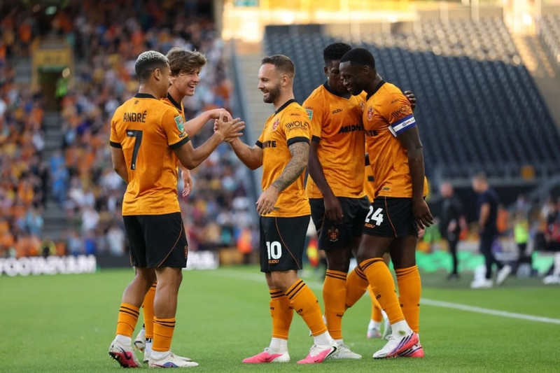 Wolves Hajar Port Vale 3-0, Awali Musim 2026/2027 dengan Meyakinkan