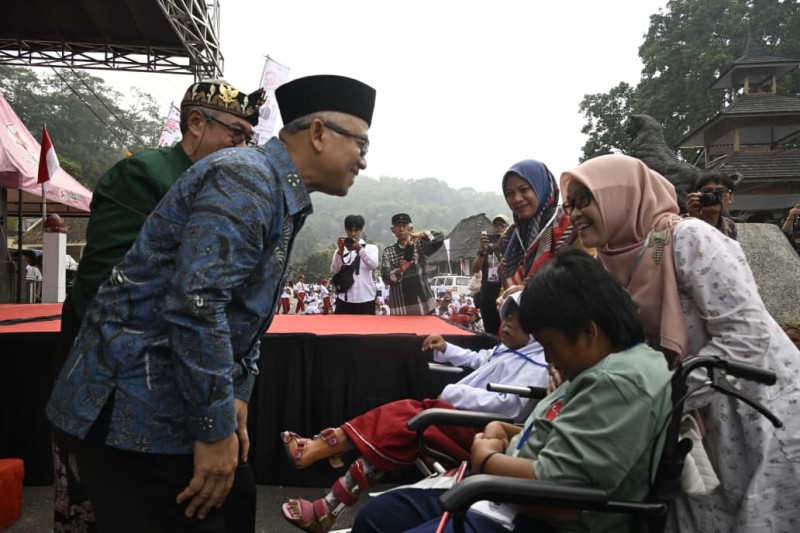 Hari Anak Merdeka 2026 di Cigugur, Kemendikdasmen Ajak Murid Rukun dan Berani Bermimpi