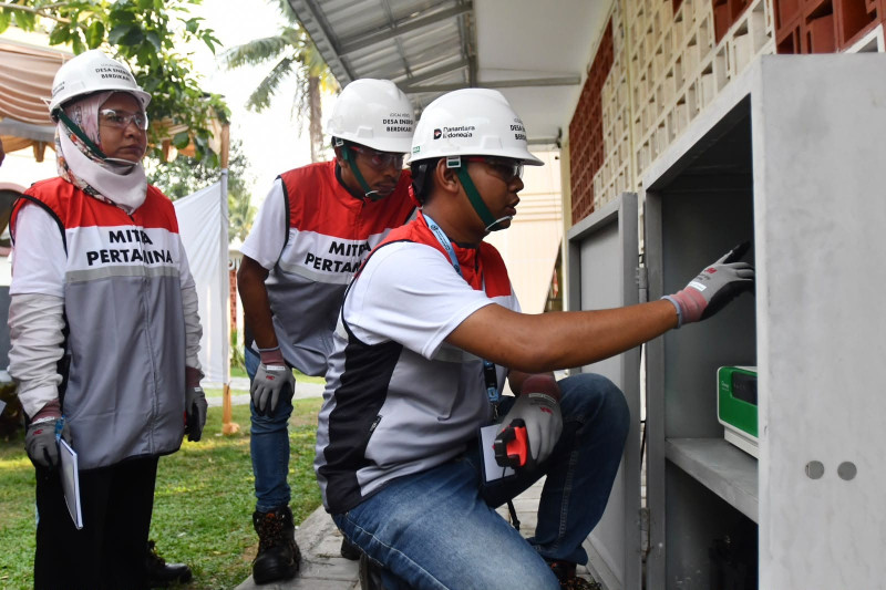 Local Hero Pertamina Jaga Energi Bersih dan Air Bersih untuk Warga Desa