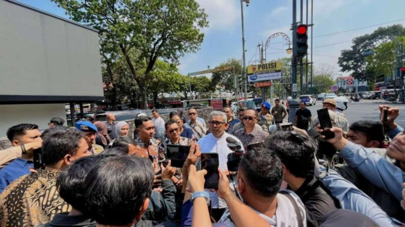 Wali Kota Bandung akan Laporkan Dugaan Penebangan Liar 10 Pohon ke Aparat Penegak Hukum