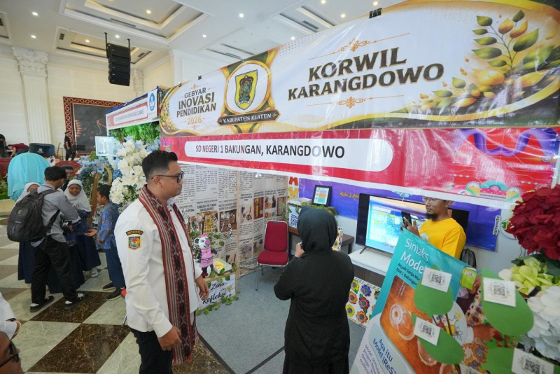 Siswa SD Muhammadiyah Klaten Utara Ciptakan Tong Sampah Otomatis Berbasis Arduino