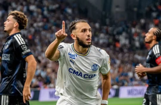 Marseille Bantai Strasbourg 4-0, Gouiri Cetak Brace