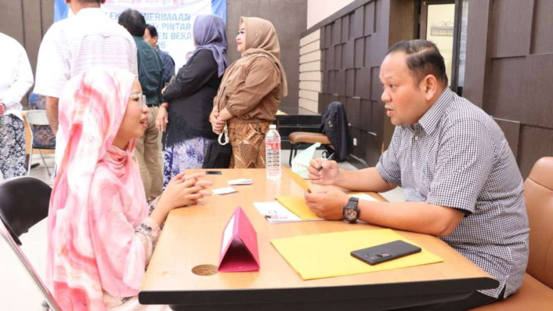 Pemkab Bekasi Targetkan Kuota Banpin Naik Jadi 200 Mahasiswa
