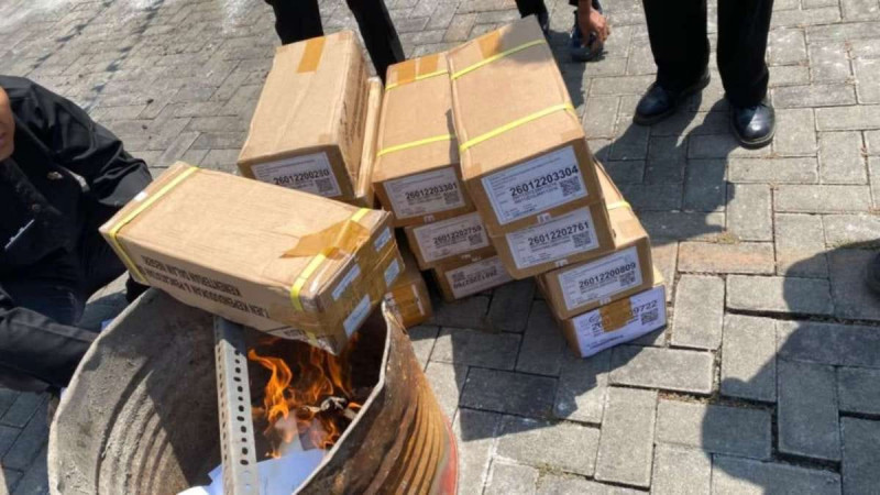 Disdukcapil Garut Musnahkan 13.849 KTP-el Bekas