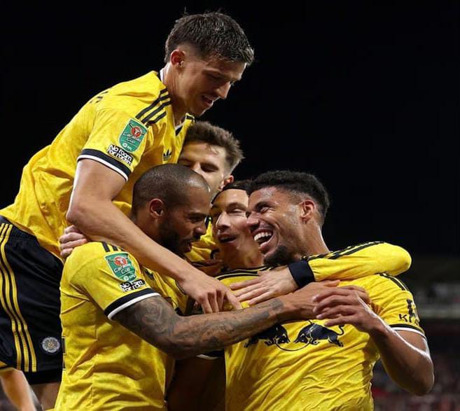 Leeds United Tumbangkan Nottingham Forest 2-0 dan Lolos ke Putaran Ketiga Carabao Cup
