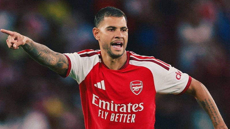 Arsenal Tutup Pramusim dengan Imbang, Lewis-Skelly dan Guimaraes Tampil Menjanjikan