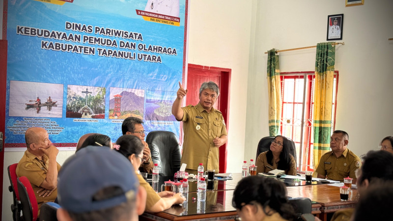 Wabup Deni Lumbantoruan Tekankan Kolaborasi dan Inovasi untuk Majukan Pariwisata Taput