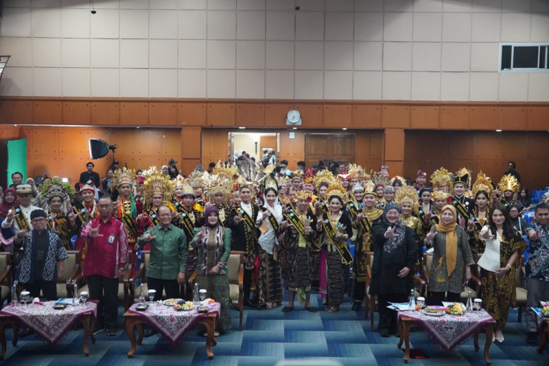 Duta Bahasa Nasional 2026, Pasangan DKI Jakarta Raih Juara Terbaik