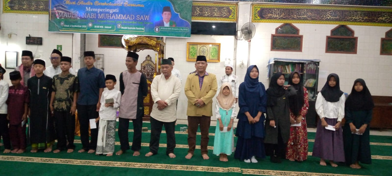 Pemkab Taput Hadiri Bersholawat dan Santuni Anak Yatim di Tarutung