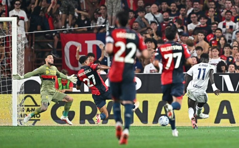 Comeback Spektakuler, Como Hantam Genoa 4-1