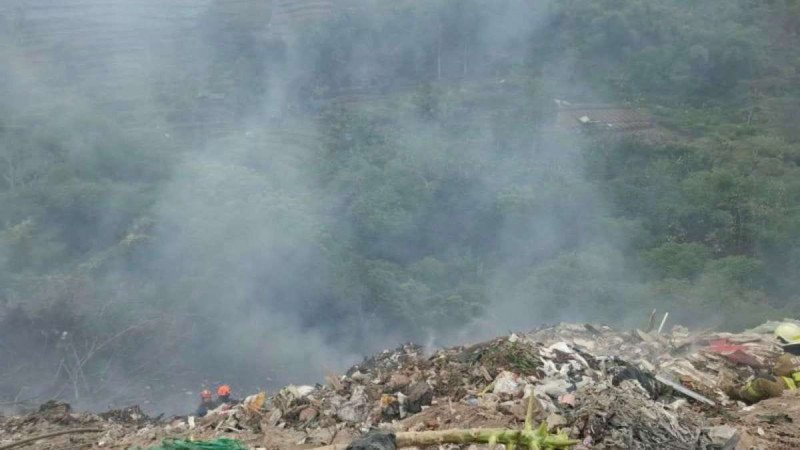 19 Warga Terdampak Asap Kebakaran Lahan di Ciumbuleuit Bandung