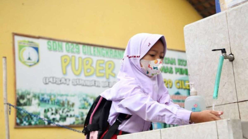 Disdik Kota Bandung Wajibkan Masker bagi Warga Sekolah, Antisipasi Abu Vulkanik
