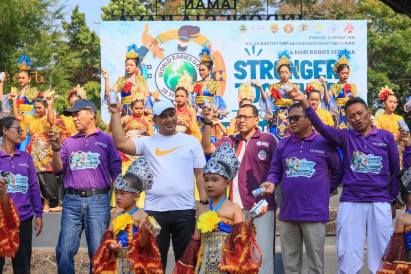 Pemprov Jateng Siapkan 10.000 Dosis Vaksin Gratis untuk Cegah Rabies