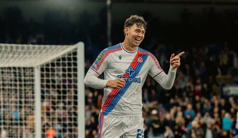 Crystal Palace Hancurkan Middlesbrough 3-0, Strand Larsen Borong Dua Gol