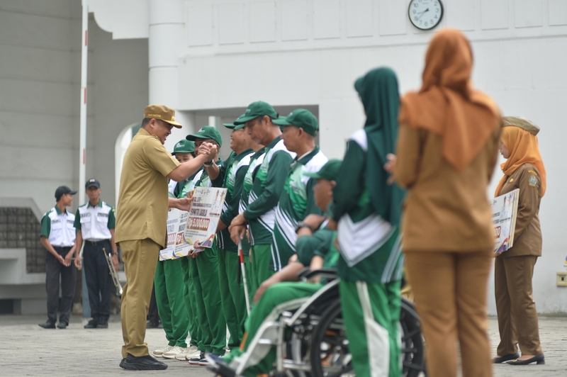 Bobby Nasution Beri Tali Asih kepada 13 Purna Olahragawan Berprestasi Sumut
