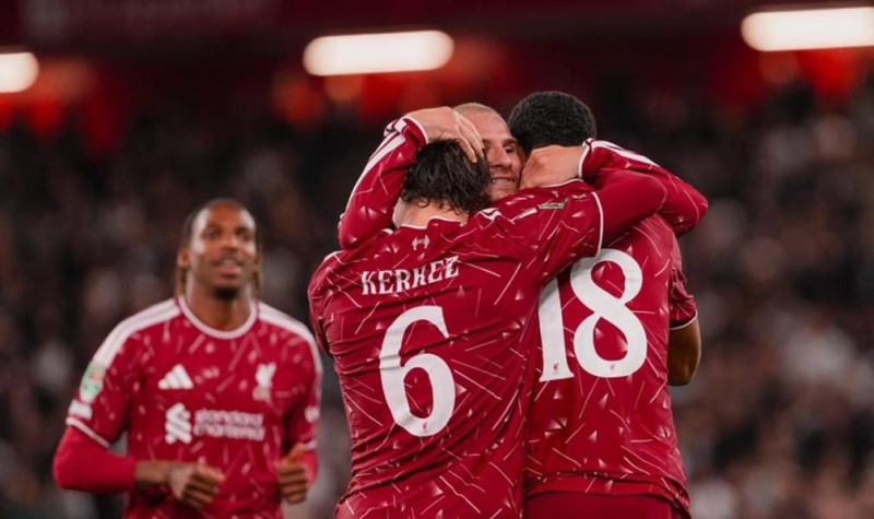Liverpool Singkirkan Tottenham 3-1, Szoboszlai Cetak Gol Spektakuler